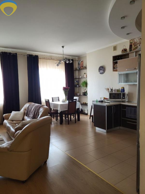 продажа трехкомнатной квартиры номер A-173503 в Приморском районе, фото номер 9